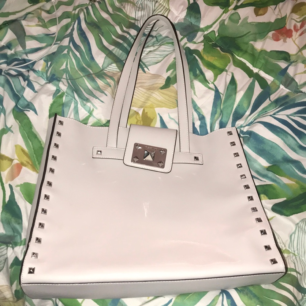 Vince Camuto purse